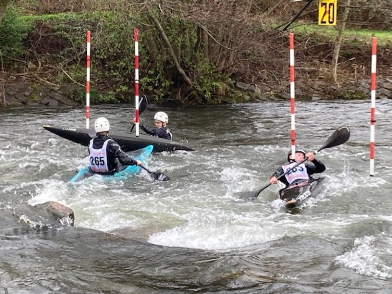 22. Elz-Kanuslalom Waldkirch mit Optimalwasserstand